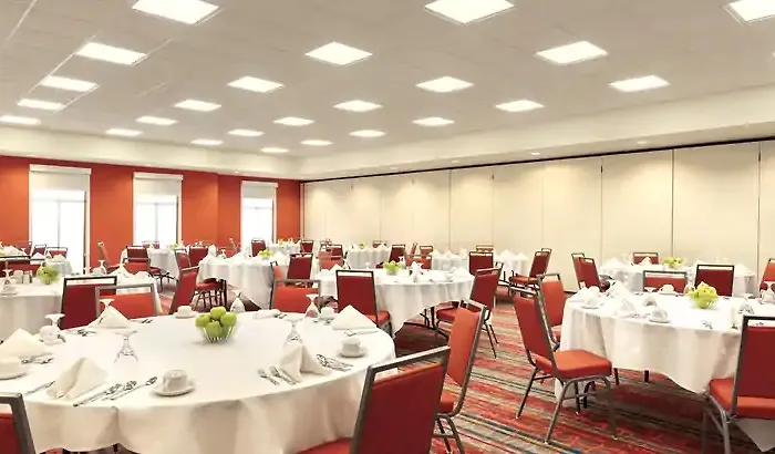 Hotel Home2 By Hilton Parc 3*